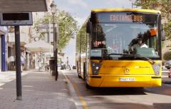 Quasi 5.500 persones es pugen al Bus de Paterna a la platja en les primeres setmanes de servei d'aquest estiu