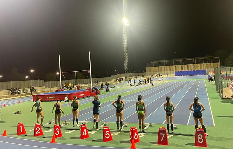 La Pista d'Atletisme de Paterna acull l'entrenament d'atletes internacionals