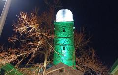 Paterna muestra su solidaridad con el pueblo de Turquía y Siria iluminando de verde esperanza su depósito de agua