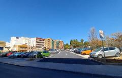 El Ayuntamiento de Paterna asfalta un solar de Alborgí y lo dota de 80 plazas de aparcamiento