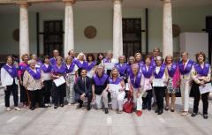 25 alumnos/as de UNISOCIETAT Paterna se han graduado hoy en La Nau de la Universitat de València