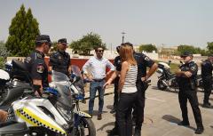 La Policía Local de Barrio de Paterna estrena 12 motos que mejorarán la eficacia y operatividad de los agentes