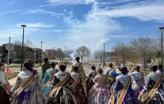 Paterna se prepara para vibrar estas Fallas durante cinco días intensos de mascletàs diarias con más de una tonelada de pólvora