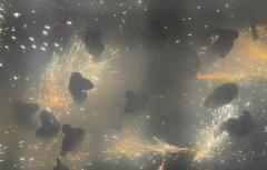 Una apoteósica Cordà hace temblar Paterna e ilumina el cielo de la Ciutat del Foc con la pericia y pasión por la pólvora de sus 353 tiradores/as