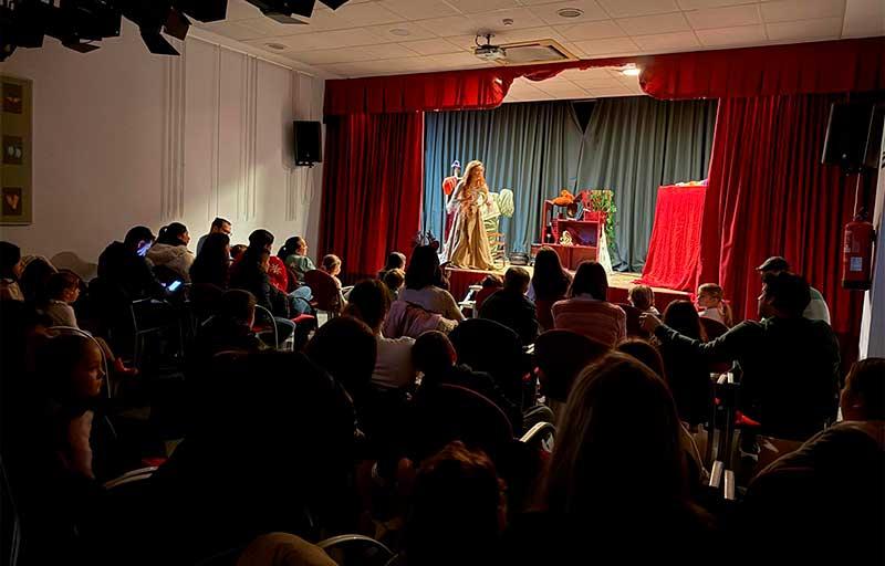 Els contacontes nadalencs recorren els barris de Paterna estes festes per a gaudir en família